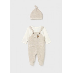 Pelele peto con gorrito...